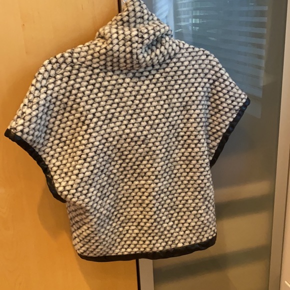 Wai Ming excellent condition black and white wool sweater - Picture 3 of 6